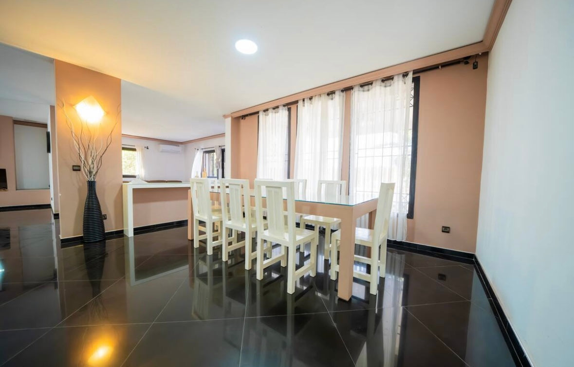 Villa Gold