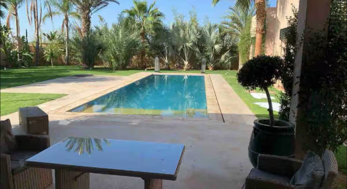Villa 444