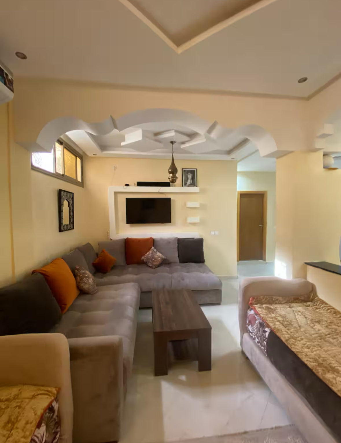Le Blond: Elegancia y Piscina Privada en Marrakech