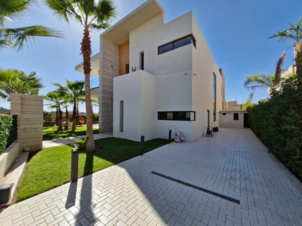 Villa moderne à louer longue durée – Golf Noria, Marrakech (V6)