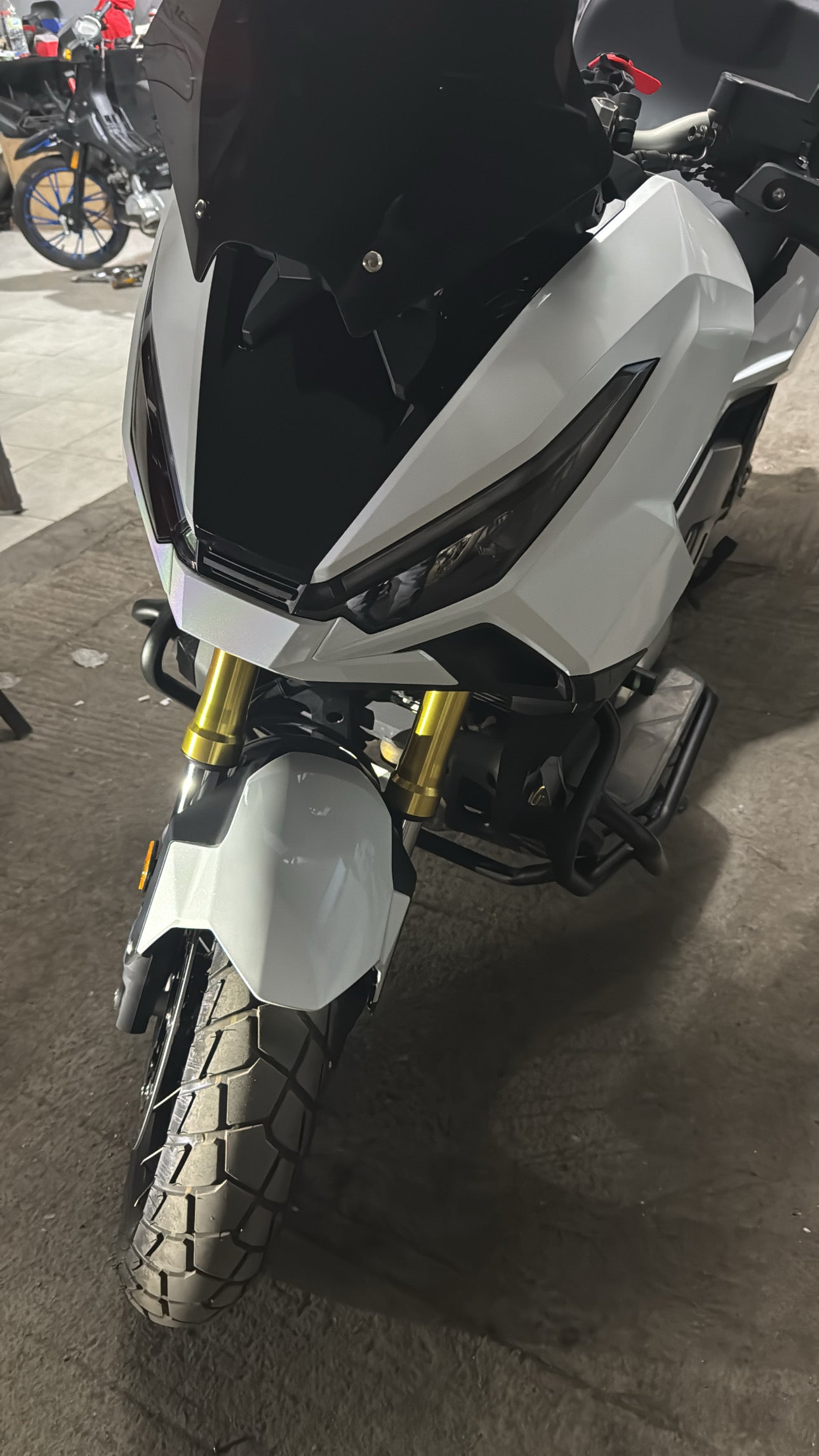 X-Adv 2025