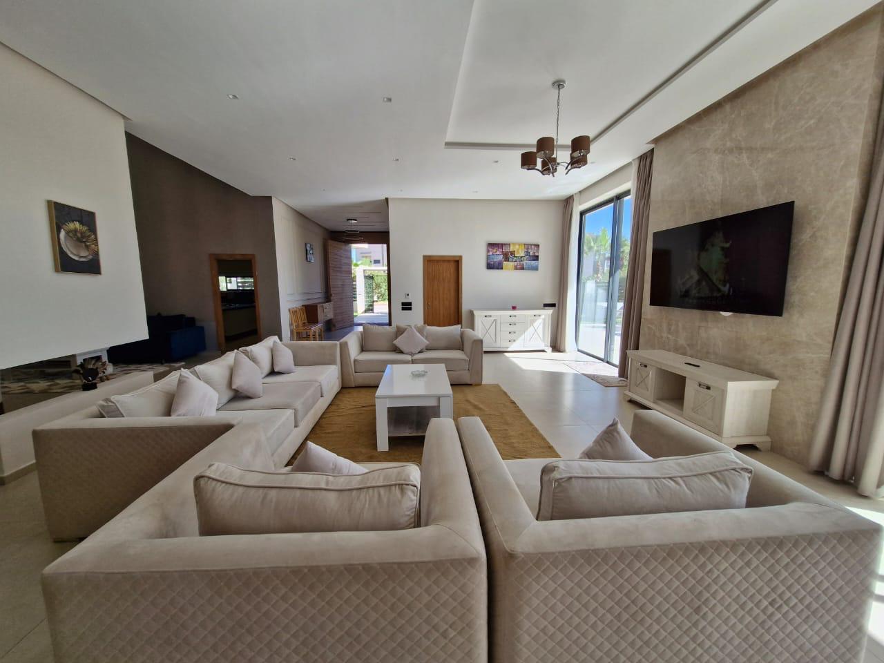 Villa moderne à louer longue durée – Golf Noria, Marrakech (V6)