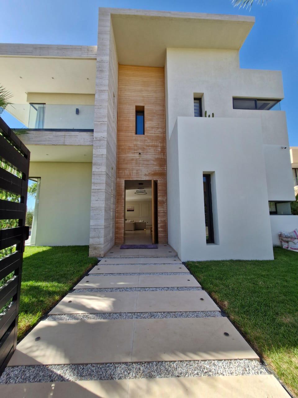 Villa moderne à louer longue durée – Golf Noria, Marrakech (V6)