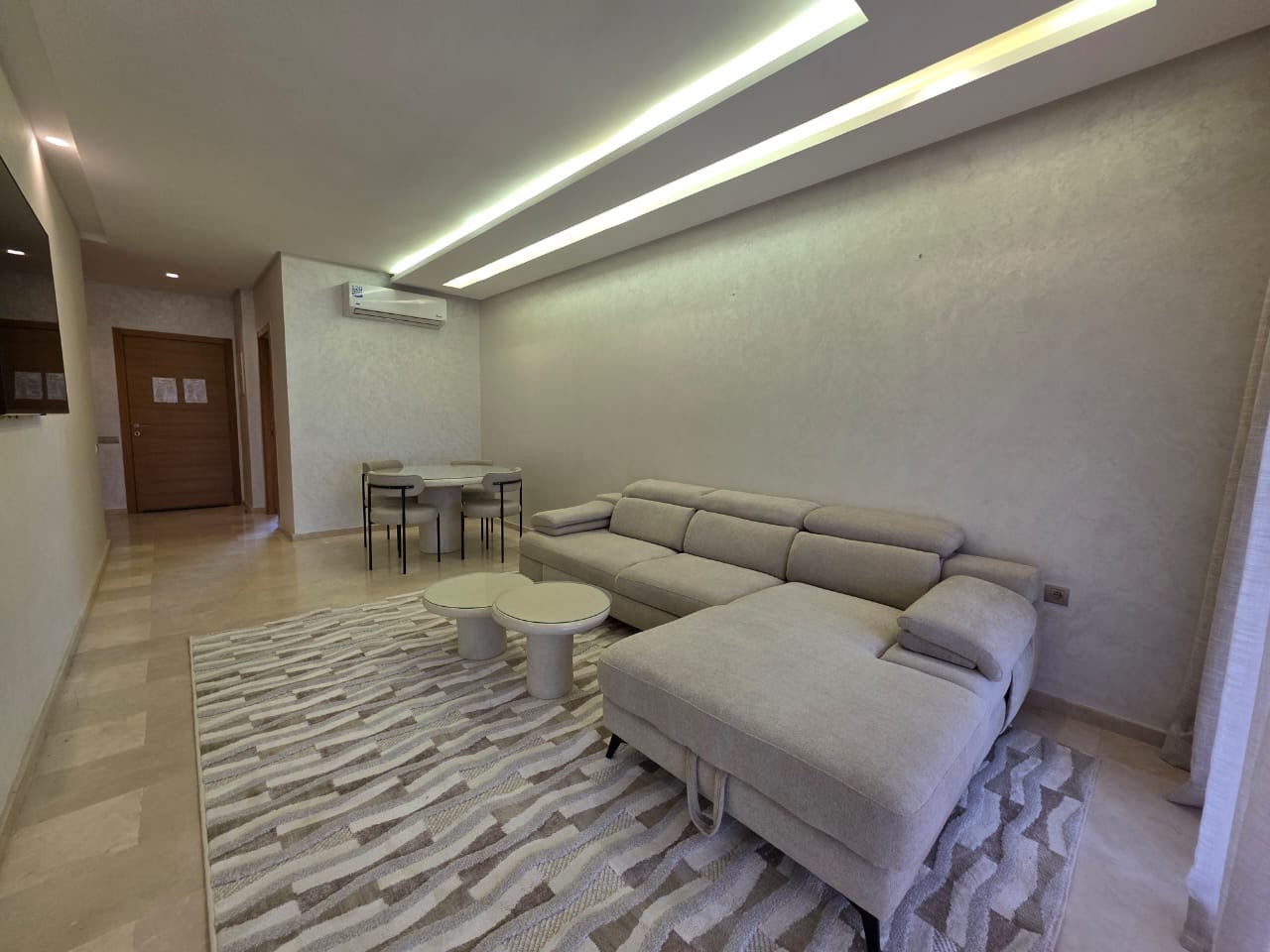 Le Ghost - Prestigia Saphir