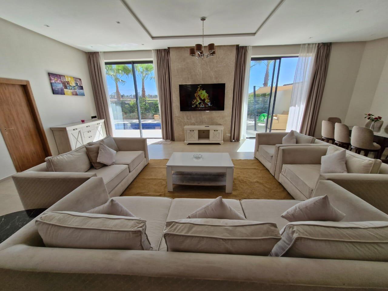 Villa moderne à louer longue durée – Golf Noria, Marrakech (V6)