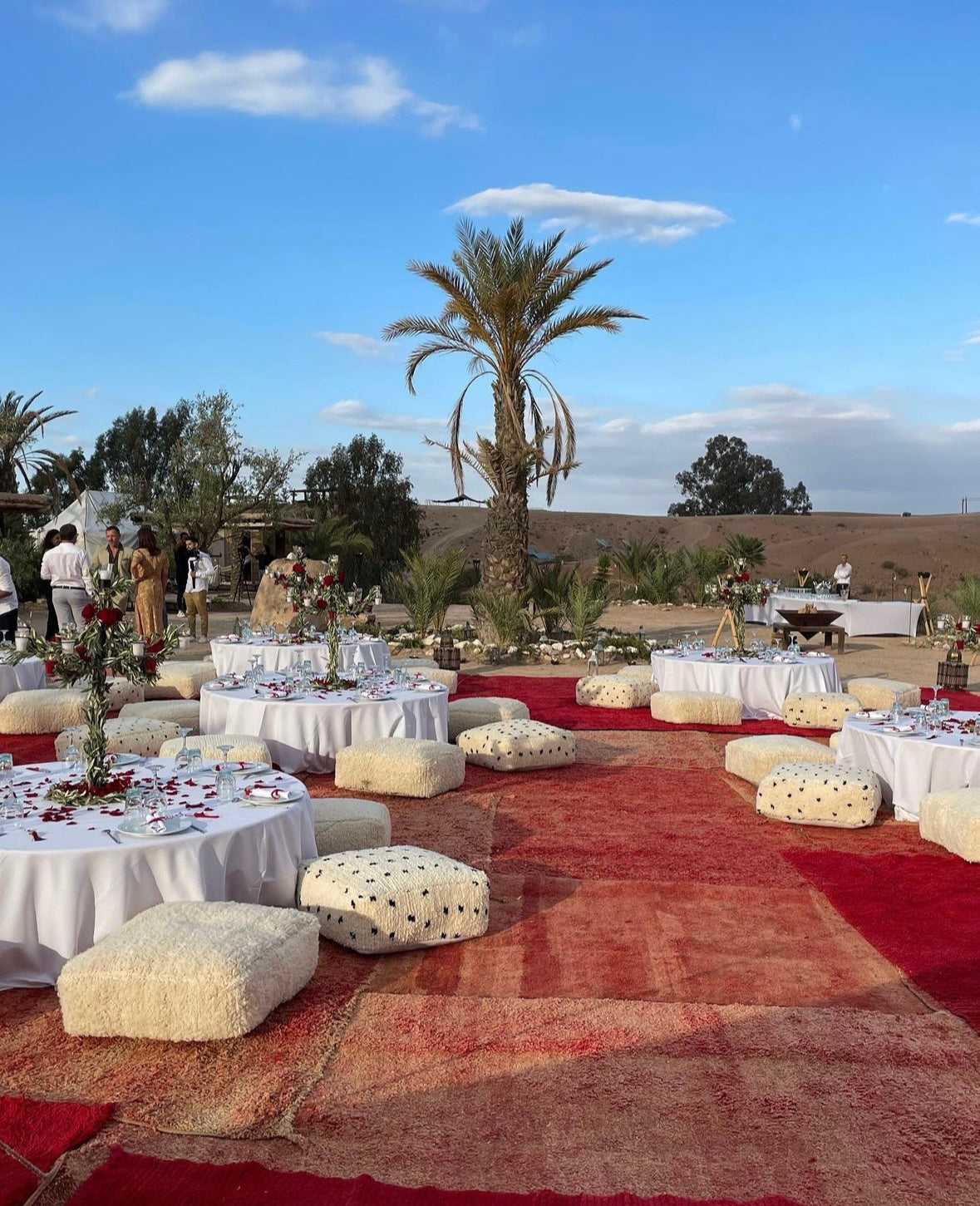 Escapada Auténtica en el Corazón del Desierto de Agafay – Estancia Única con Media Pensión