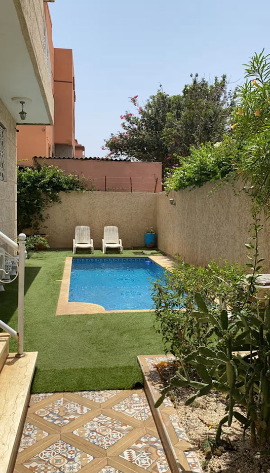 Le Blond: Elegancia y Piscina Privada en Marrakech